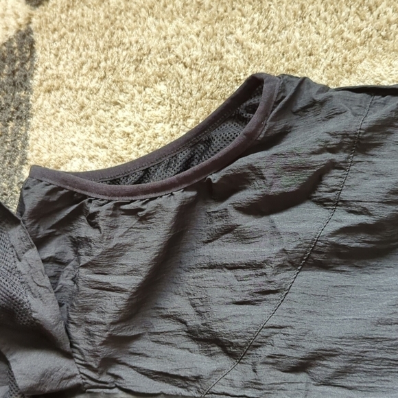 Fabletics Kennedy Vest Hooded Zip Up Jacket Windbreaker Sleeveless Size XS - Picture 6 of 14